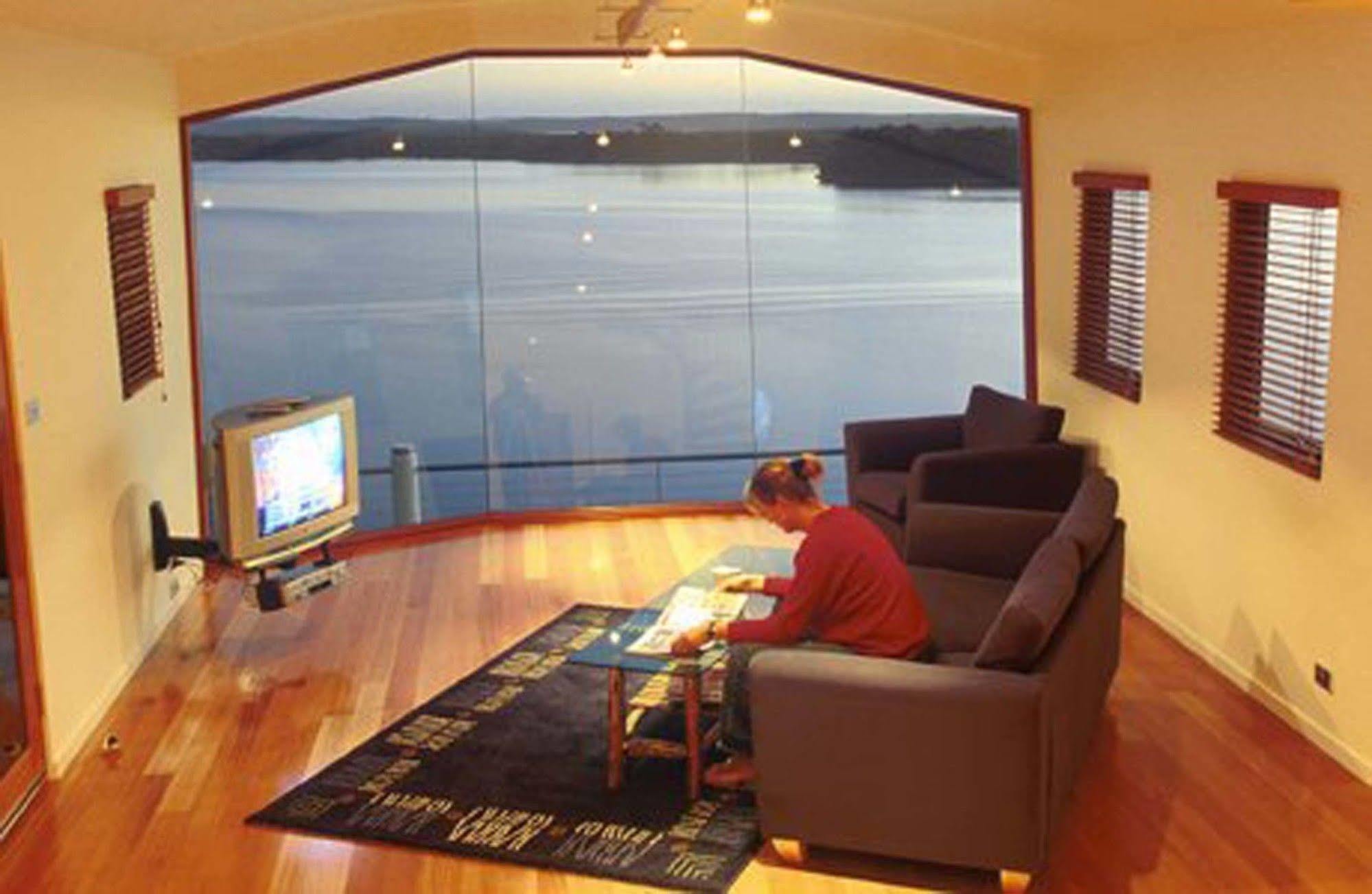 Wheelhouse Apartments Strahan Exteriér fotografie